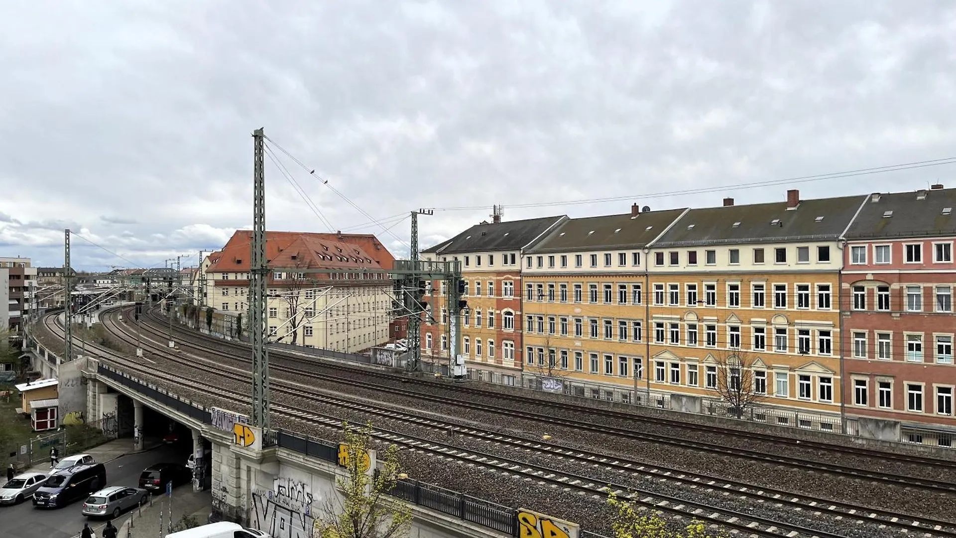 Wohnperle Neustadt - Zentral, Kostenloser Parkplatz, Lift, Klimaanlage دريسدن